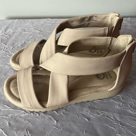 Women’s Earth Spirit Cream Women's strappy Sandals soft zip back size  6.5 - Picture 4 of 7